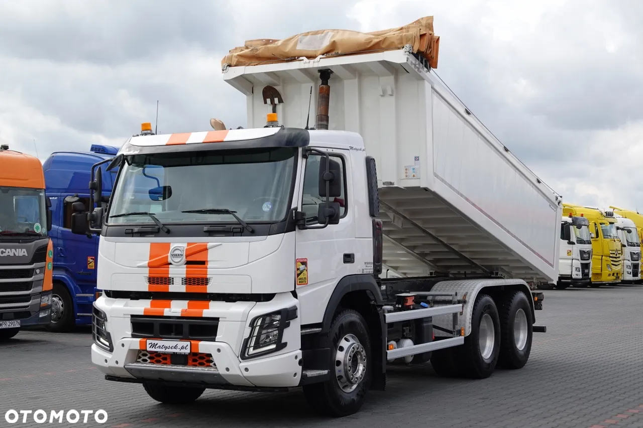 Volvo FMX 380 / 6x4 / WYWROTKA / 2019 ROK / OŚ PODNOSZONA / ŁADOWNOŚĆ: 15 500 KG / WAGA: 10.500 KG / TYLNOZSYP / EURO 6 / - 2