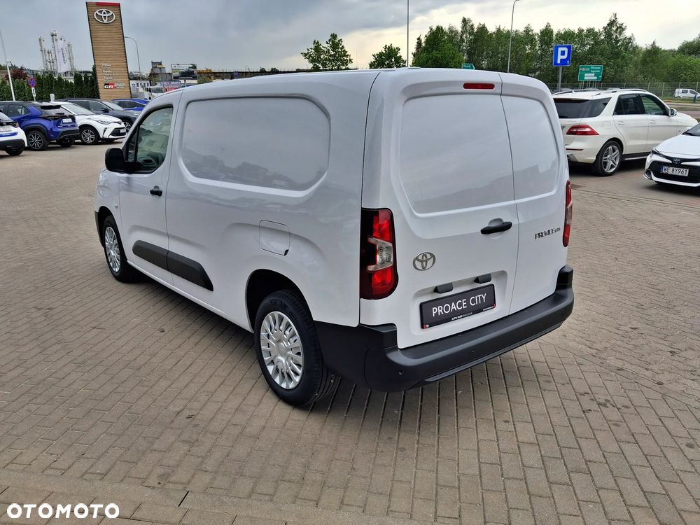 Toyota PROACE CITY LONG - 7