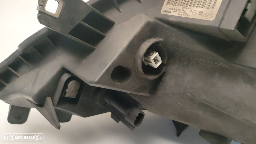 Farol Dto RENAULT TRAFIC II REF. 8200701361 93859832 - 5