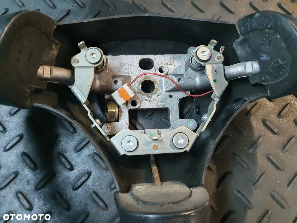 KIEROWNICA PODUSZKA AIR BAG SKÓRA NARDI TORINO MAZDA 323F BJ 01-03 MX5 - 7