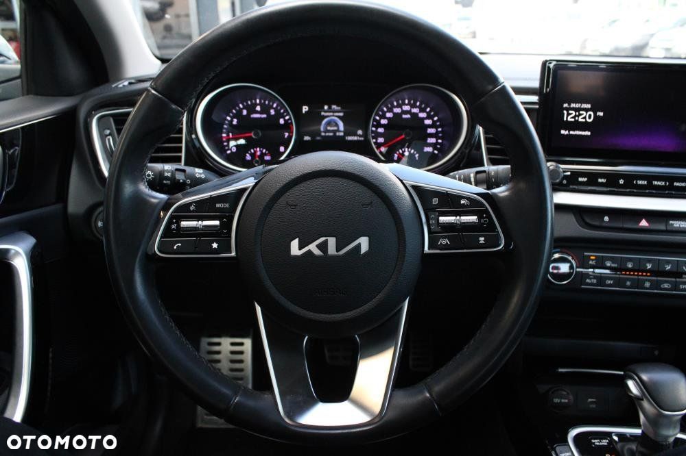 Kia XCeed - 16