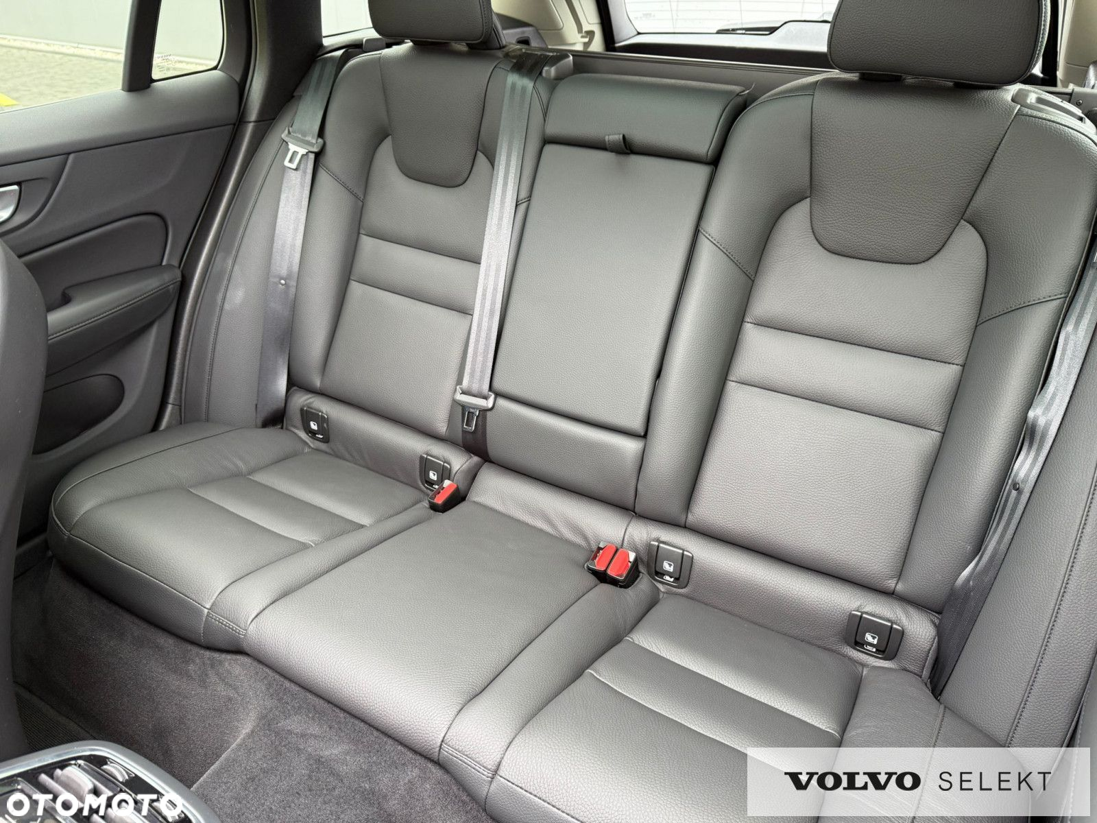 Volvo V60 Cross Country - 17