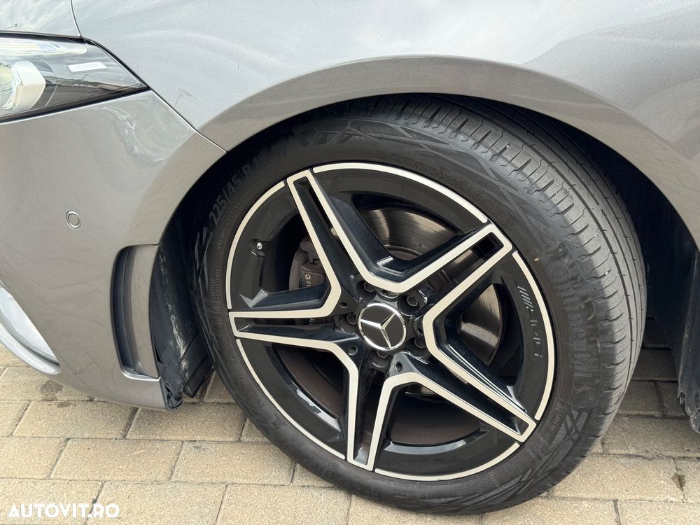 Mercedes-Benz A 180 d 7G-DCT AMG Line - 10