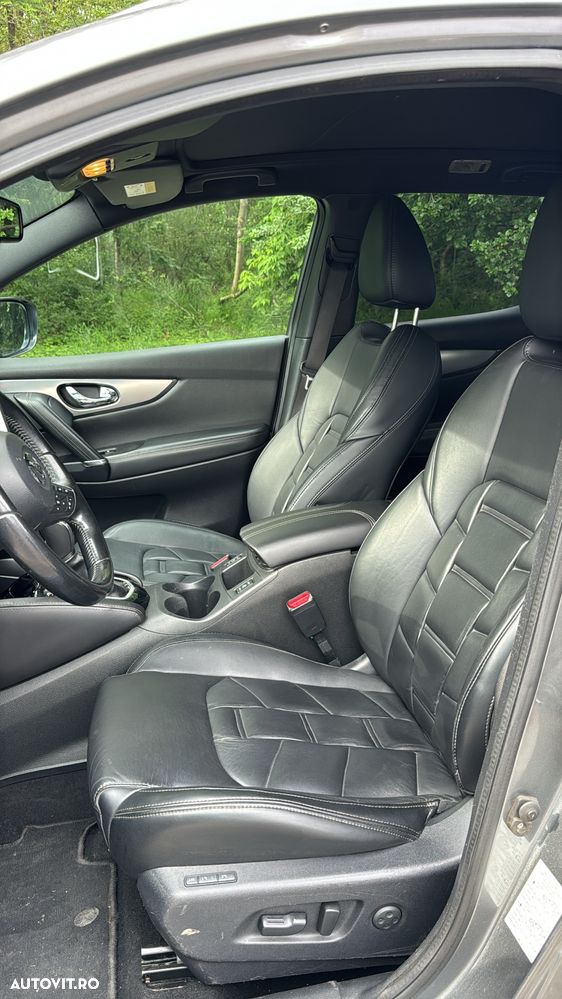 Nissan Qashqai 1.6 DCI Start/Stop X-TRONIC Tekna - 9