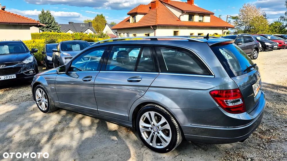 Mercedes-Benz Klasa C 180 BlueEFFICIENCY 7G-TRONIC Avantgarde - 18