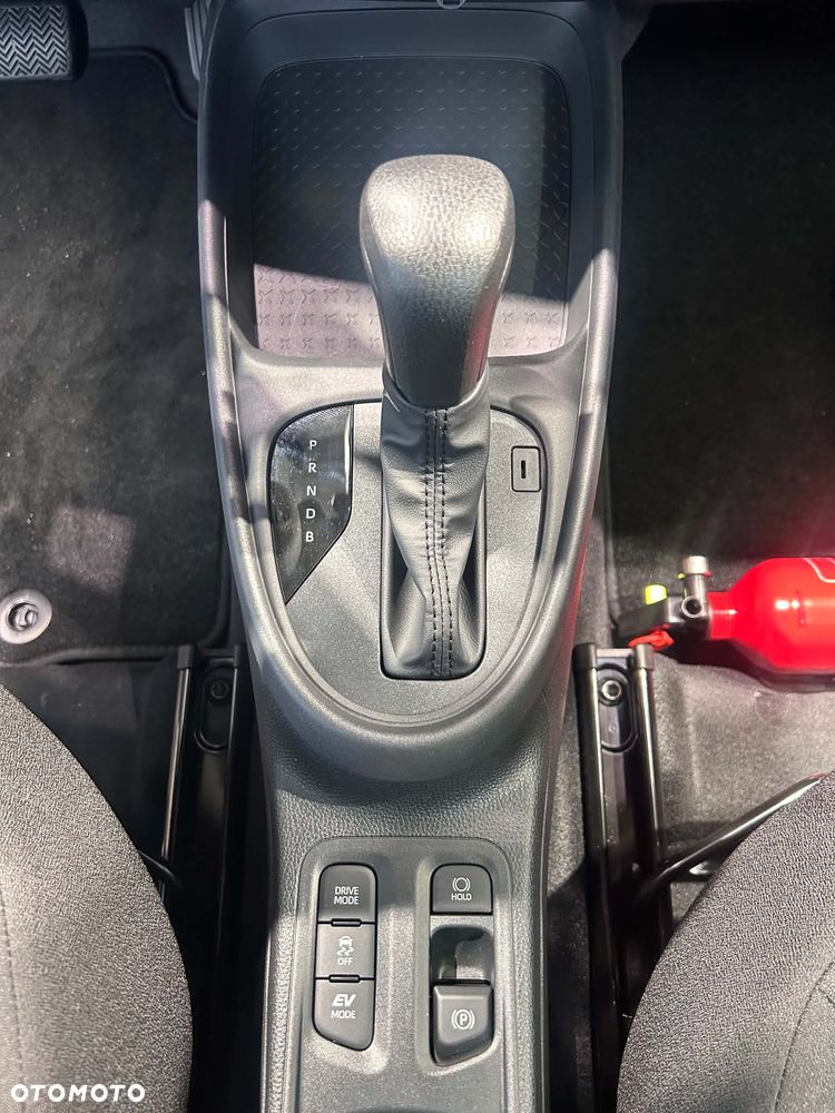 Toyota Aygo X Hybrid 1.5 Comfort e-CVT - 31