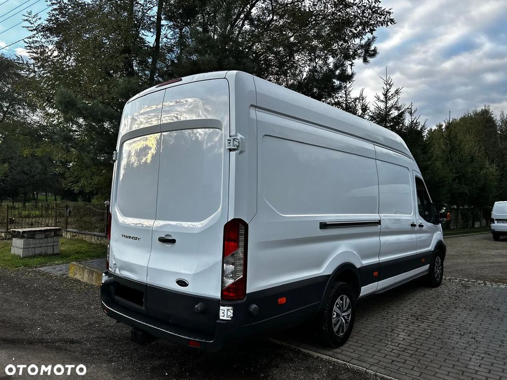 Ford Transit - 4
