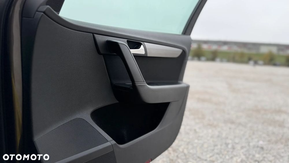 Volkswagen Passat - 19