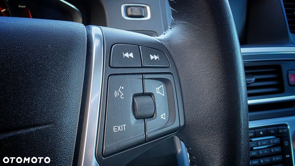 Volvo S60 T5 Drive-E Dynamic Edition (Momentum) - 29