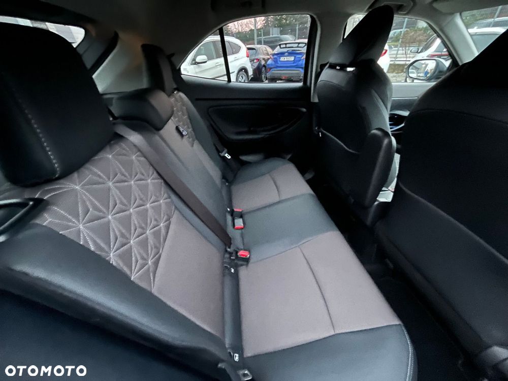 Toyota Yaris Cross - 12
