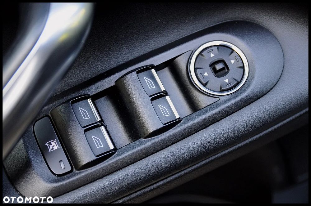 Ford Mondeo 2.0 TDCi Titanium S - 24