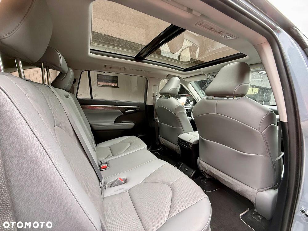 Toyota Highlander - 21
