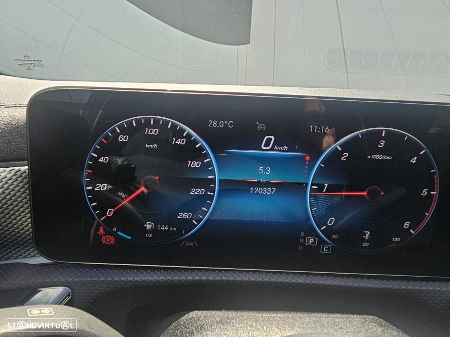 Mercedes-Benz CLA 180 d Shooting Brake Progressive Aut. - 37
