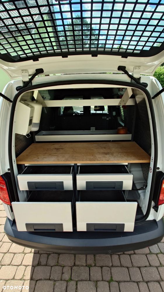 Volkswagen Caddy - 18