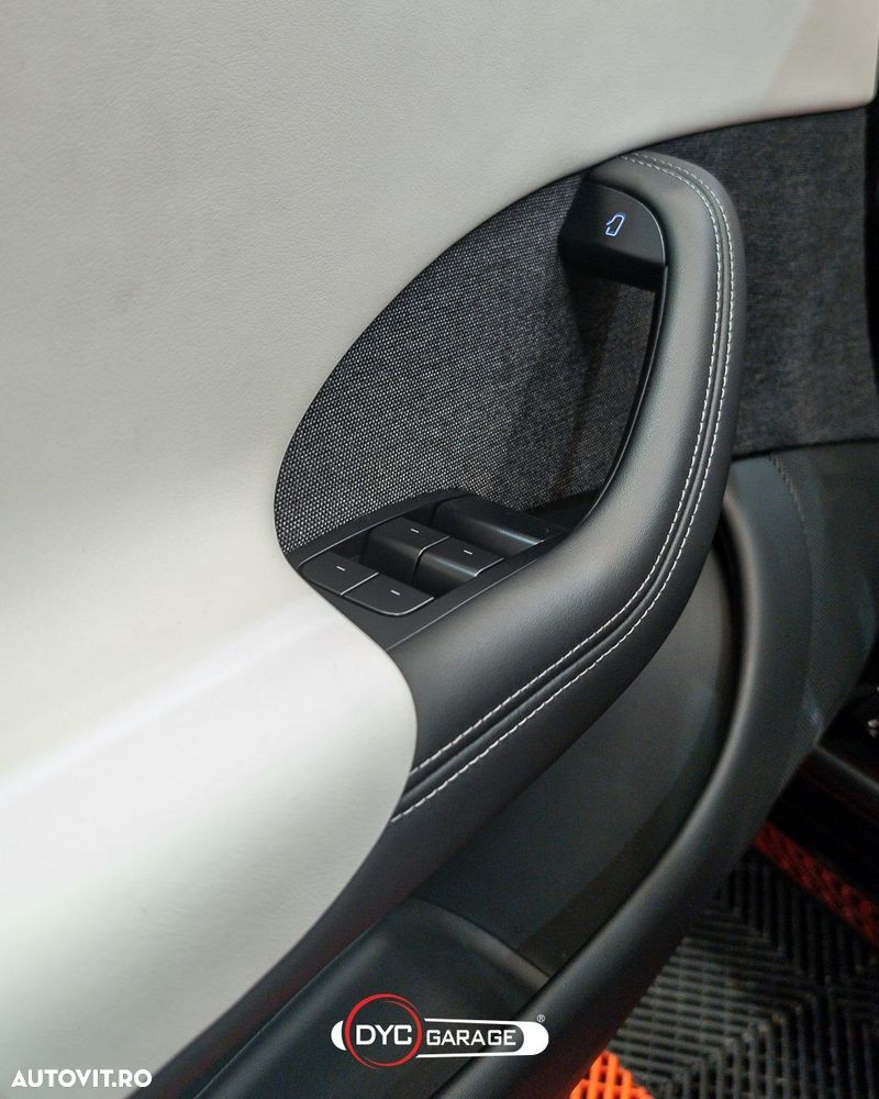 Tesla Model S Plaid - 9