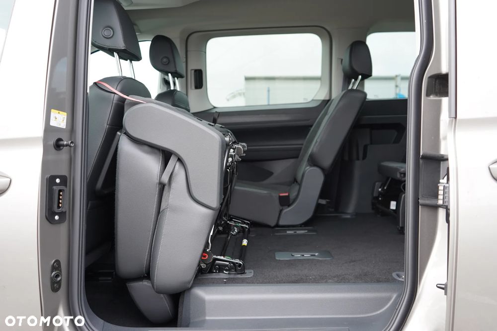 Volkswagen Caddy Maxi 2.0 TDI Style DSG - 22