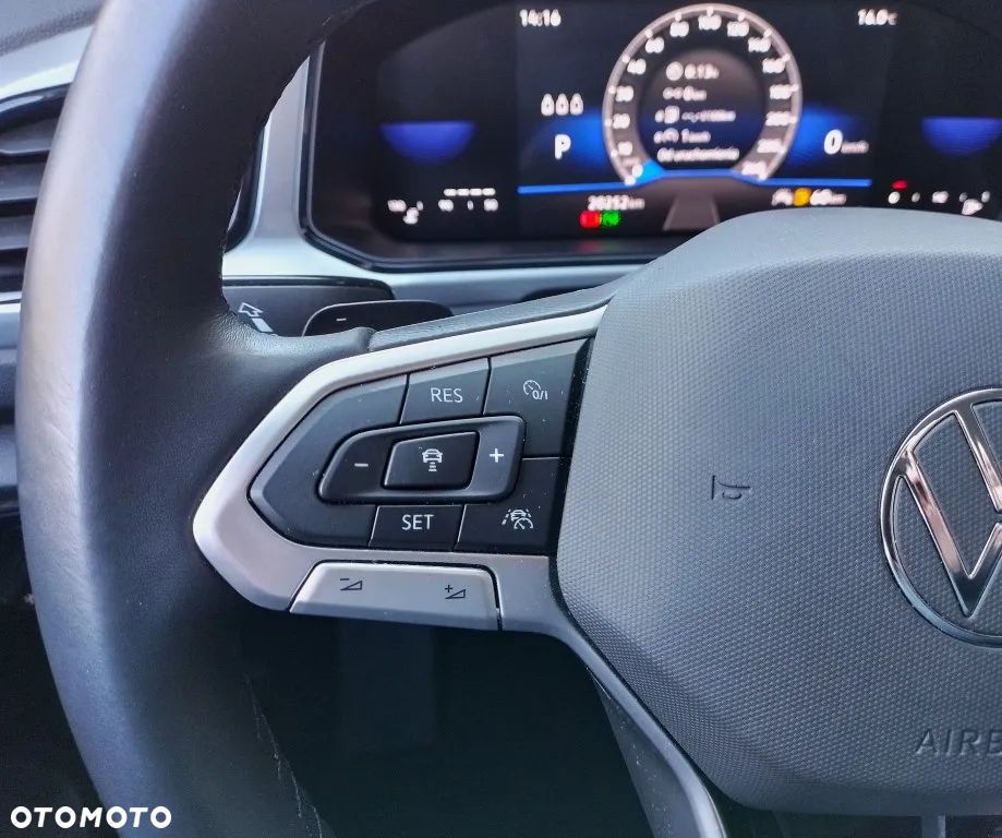 Volkswagen T-Roc - 13