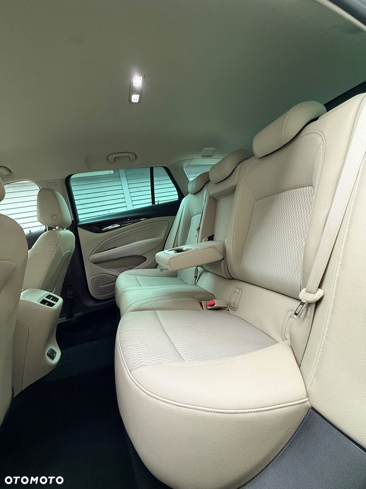 Opel Insignia - 26