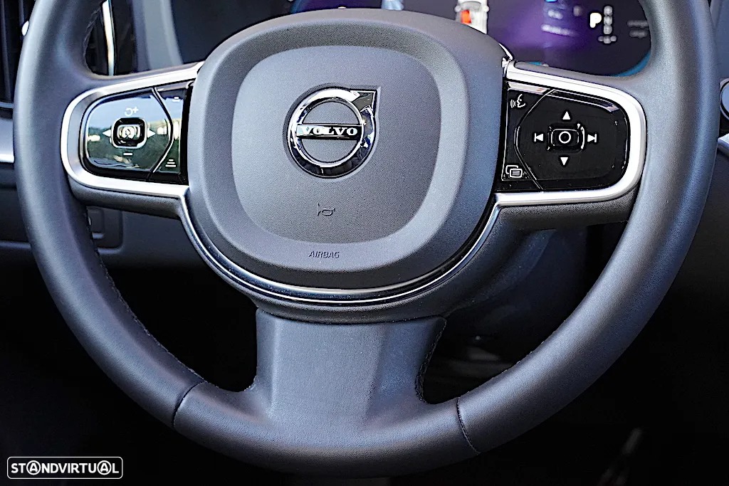 Volvo XC 60 2.0 T8 PHEV Plus Bright AWD - 33