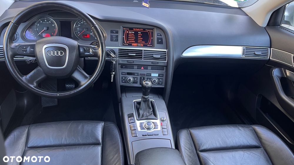 Audi A6 Limousine 2.4 - 5