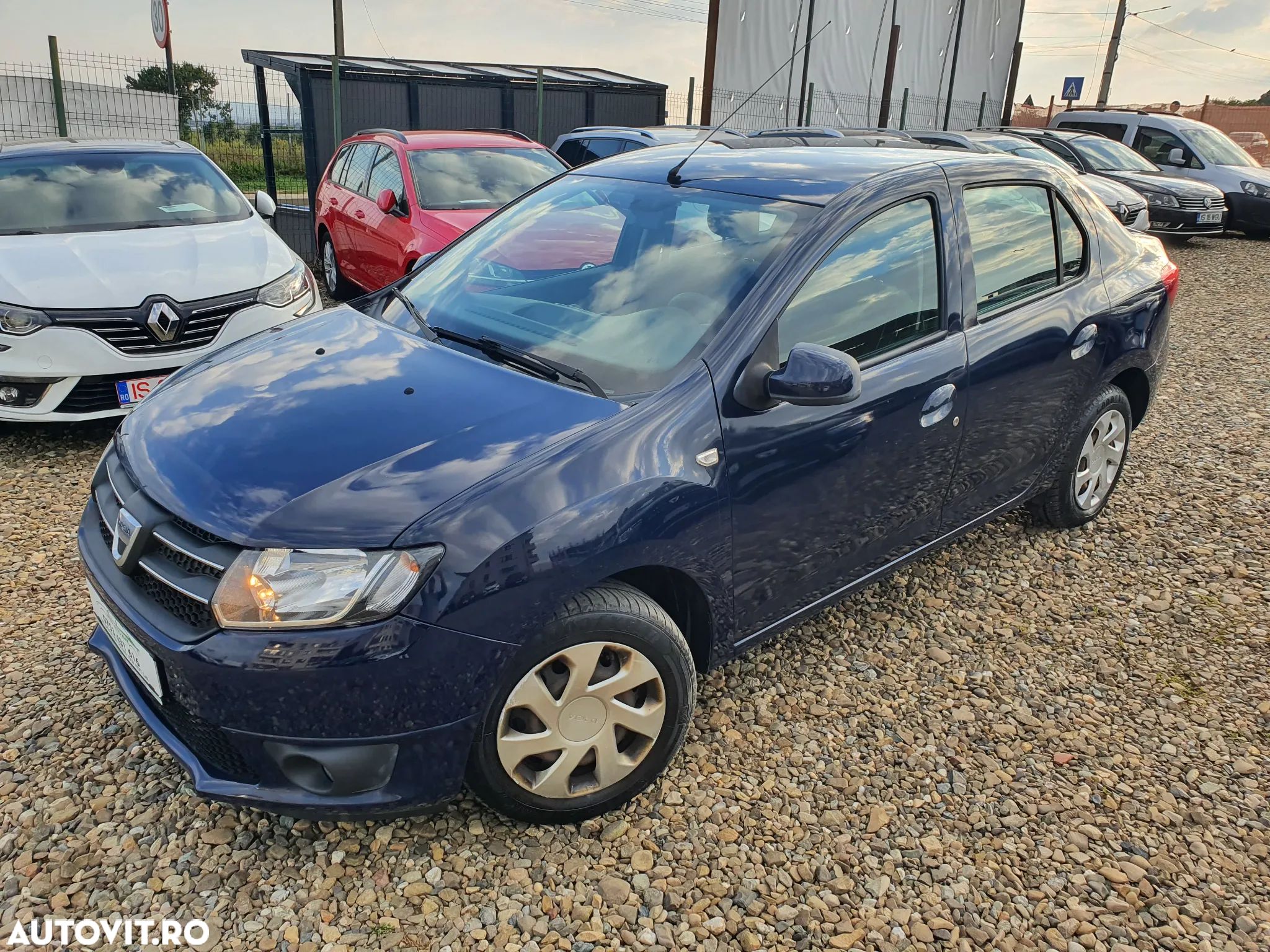 Dacia Logan 0.9 TCe Laureate - 1
