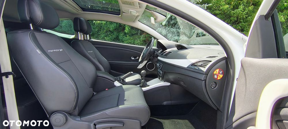 Renault Megane 2.0 16V TCE GT - 12