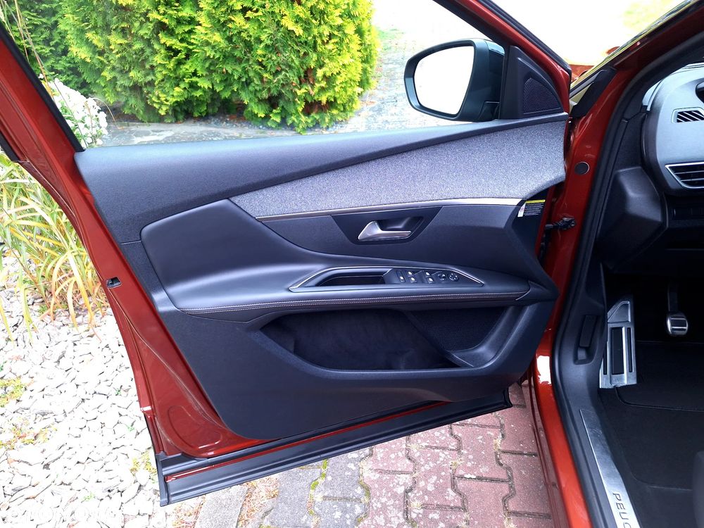 Peugeot 3008 BlueHDi 120 Stop & Start Allure - 19