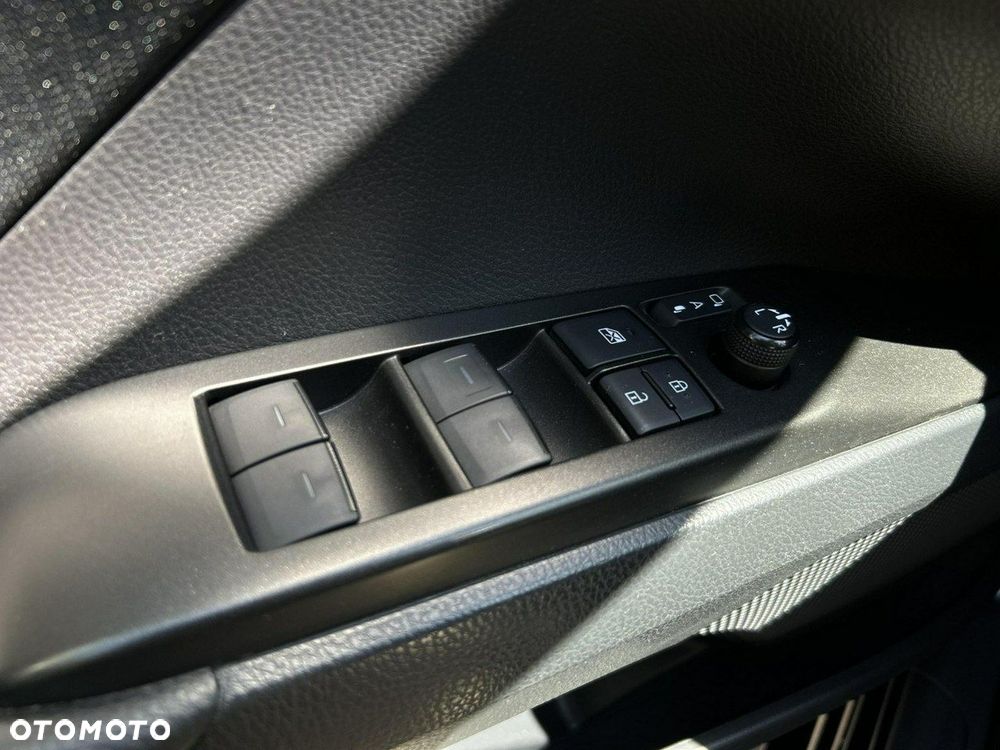 Toyota Camry 2.5 Hybrid Comfort CVT - 18
