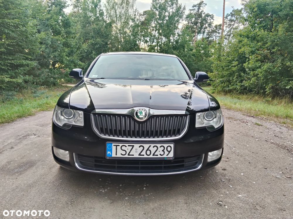 Skoda Superb 1.8 TSI Ambition - 11