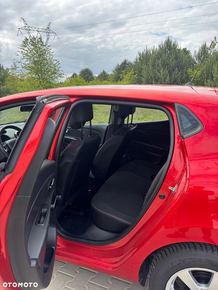 Renault Clio 1.2 16V Life - 15