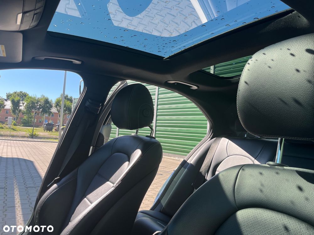 Mercedes-Benz Klasa C 300 7G-TRONIC - 5
