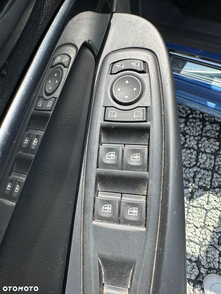 Renault Megane Coupe Energy dCi 110 FAP Start & Stop GT Line - 24