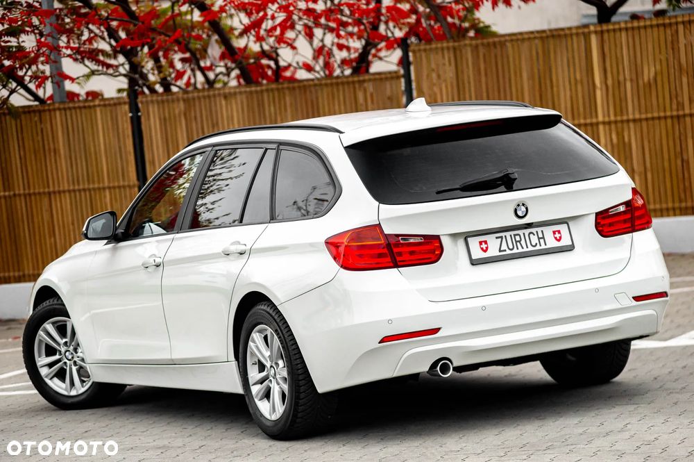 BMW Seria 3 318d Sport Line - 17