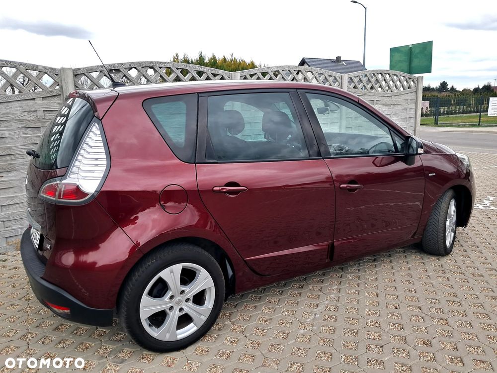 Renault Scenic Energy dCi 130 S&S Bose Edition - 11