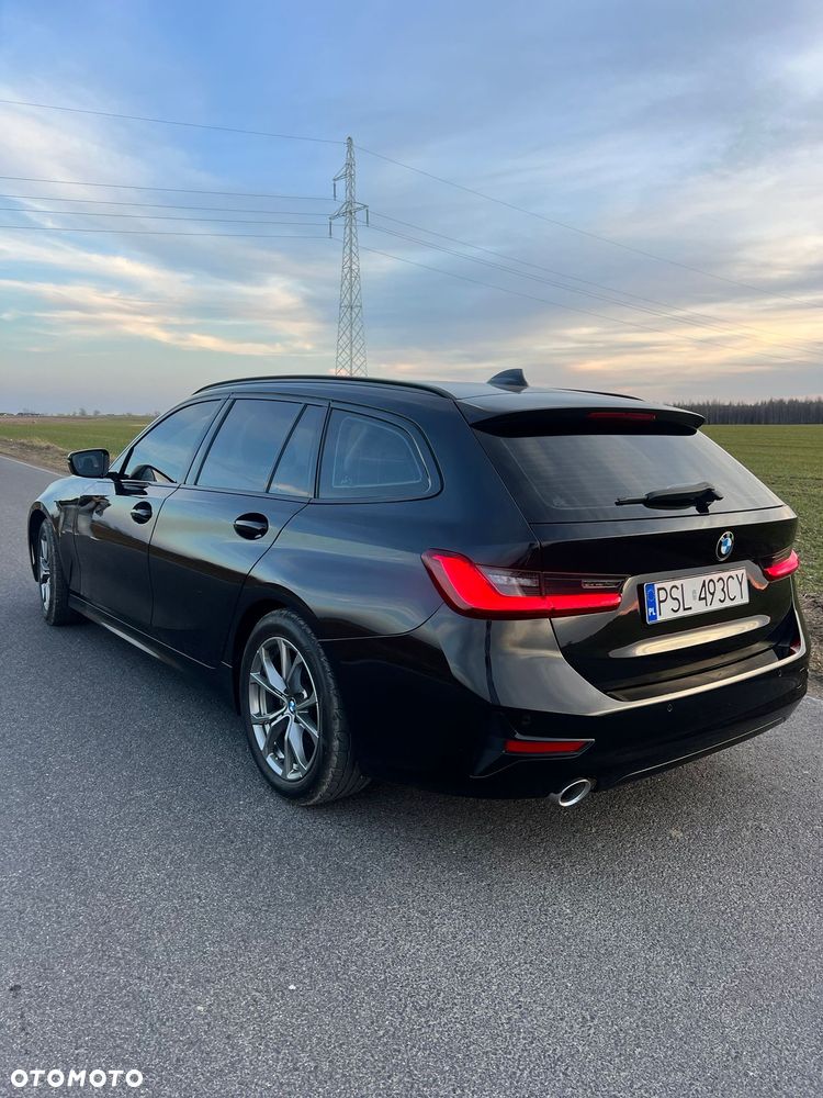 BMW Seria 3 320d Sport Line Shadow - 5