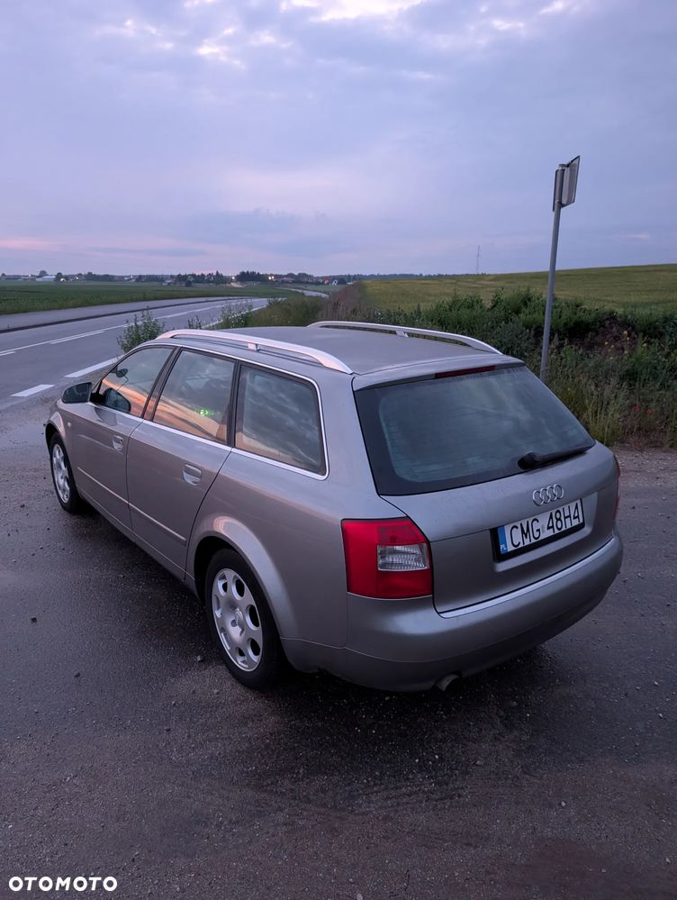 Audi A4 Avant 2 - 6