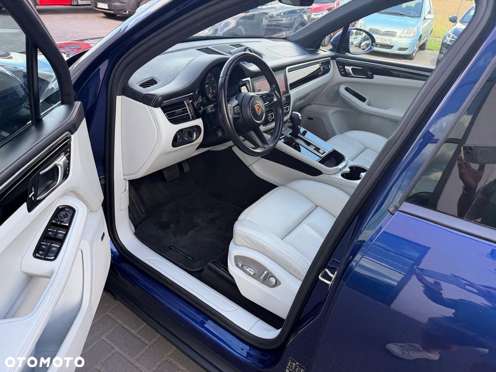 Porsche Macan Standard - 10
