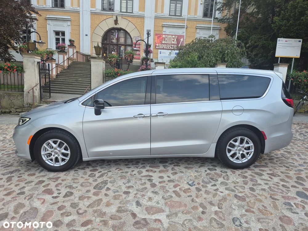Chrysler Pacifica - 9