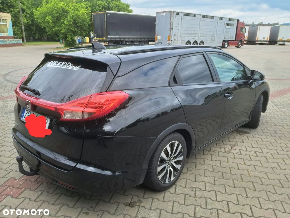 Honda Civic 1.6 i-DTEC Comfort Black Edition - 4