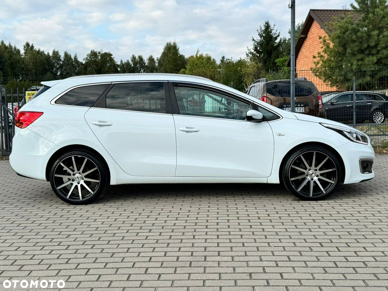 Kia Ceed - 15