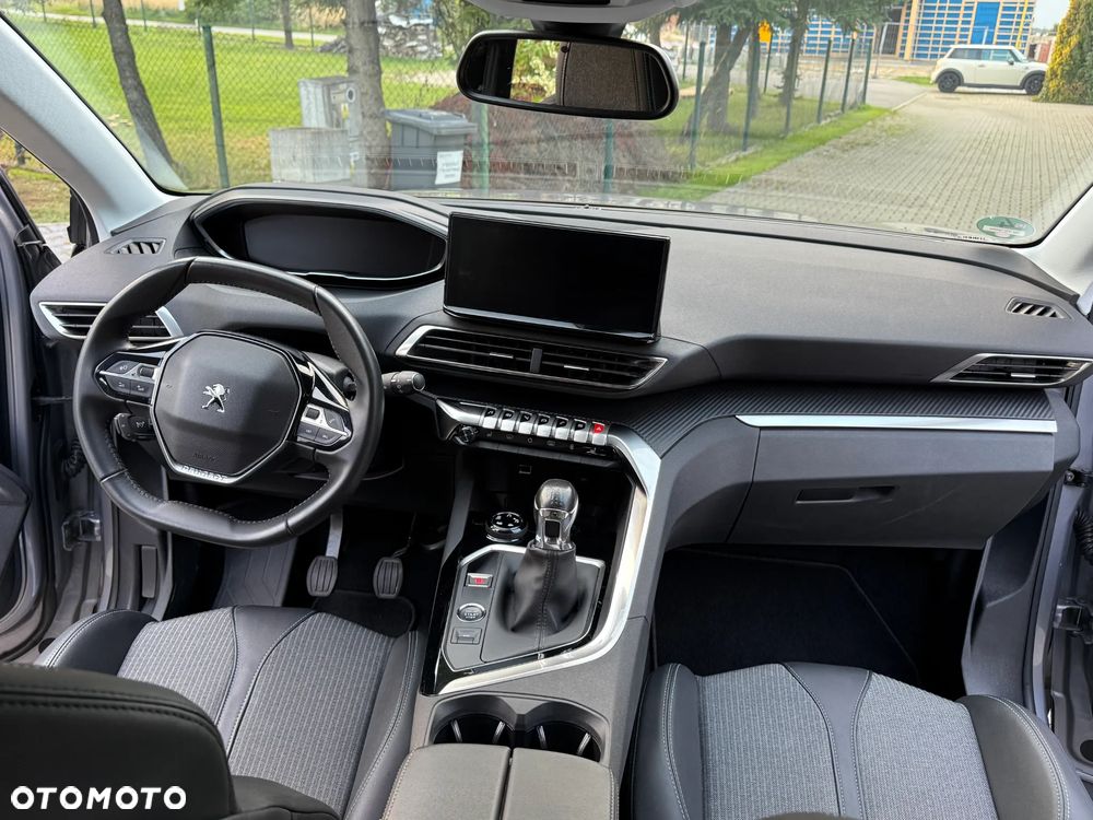 Peugeot 3008 1.2 PureTech Active S&S - 16