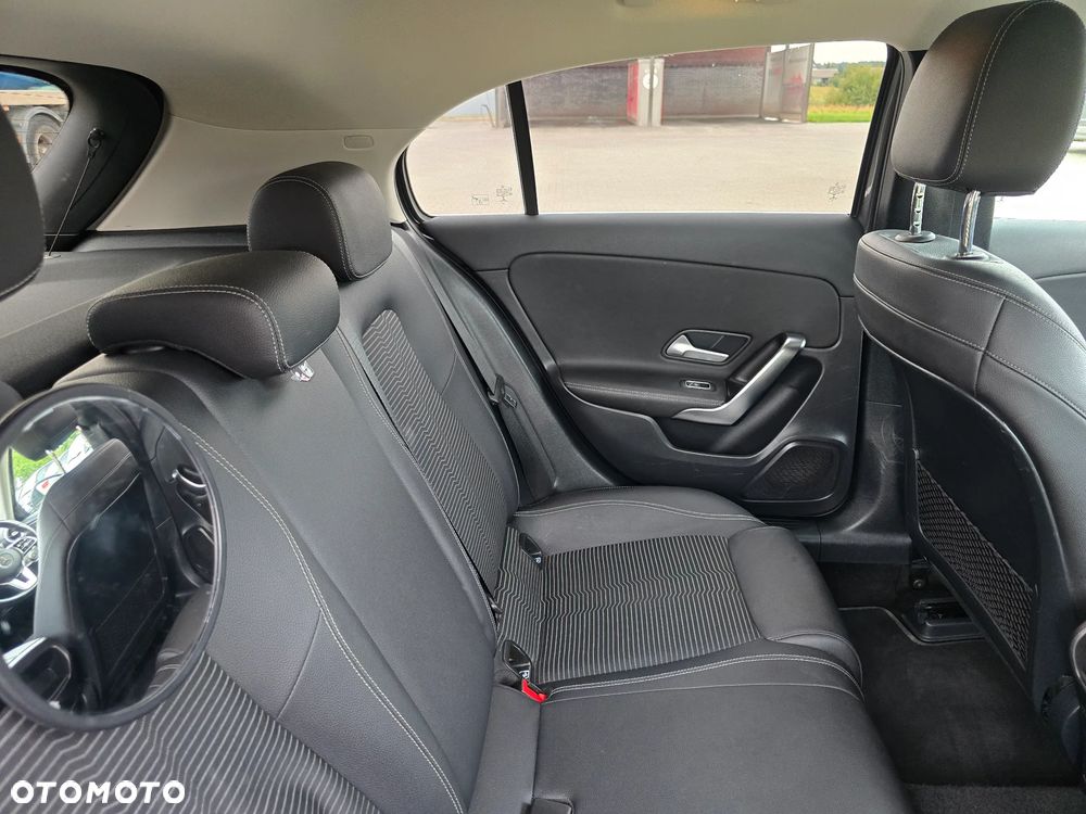 Mercedes-Benz Klasa A 220 7G-DCT Style - 24