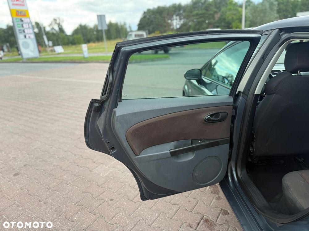 Seat Leon 2.0 TDI DPF Style - 14