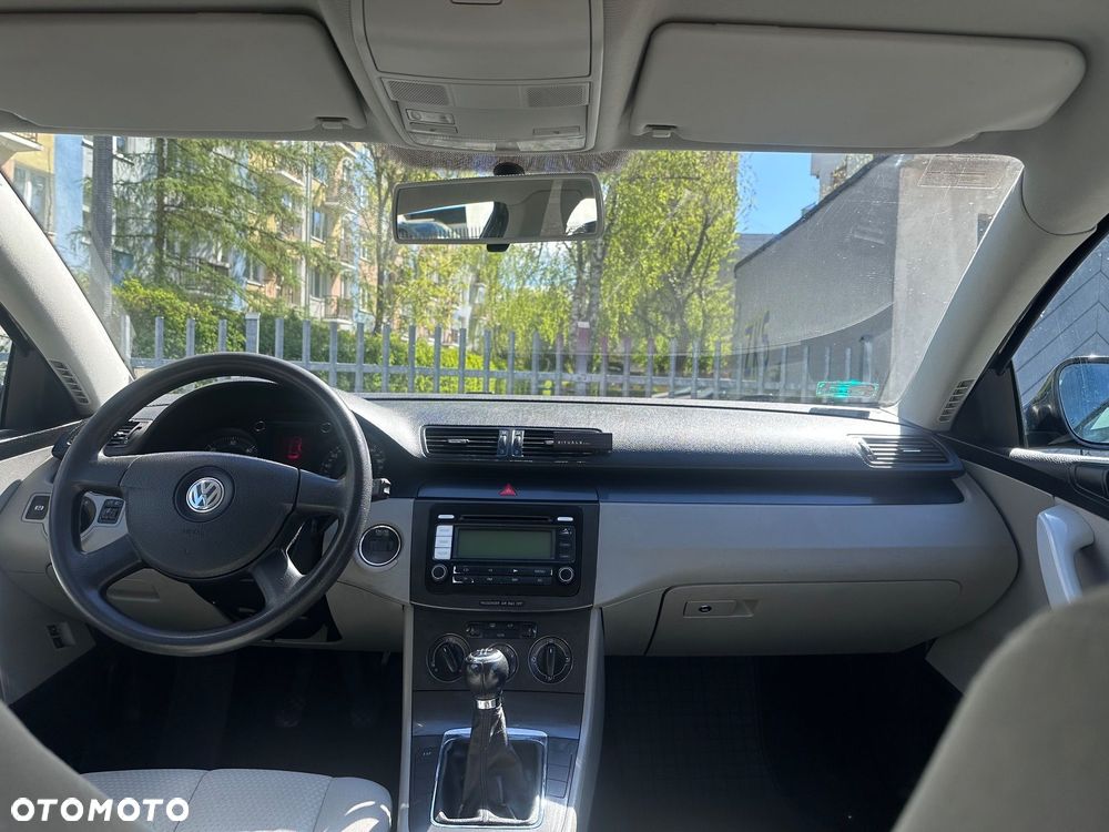 Volkswagen Passat - 9