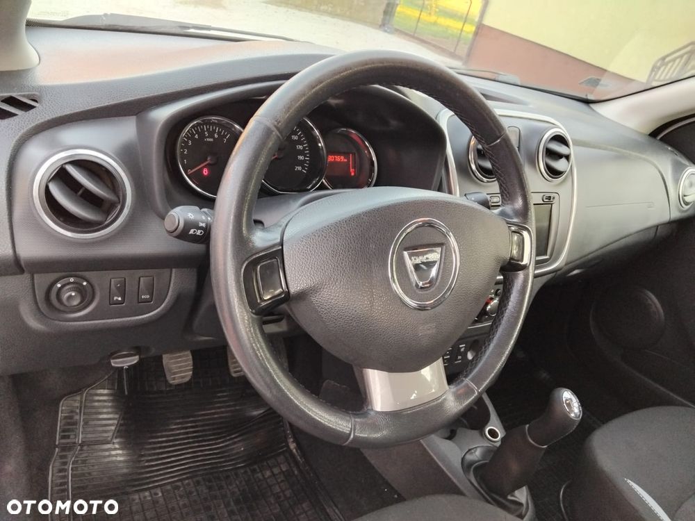 Dacia Sandero Stepway 1.5 dCi - 8