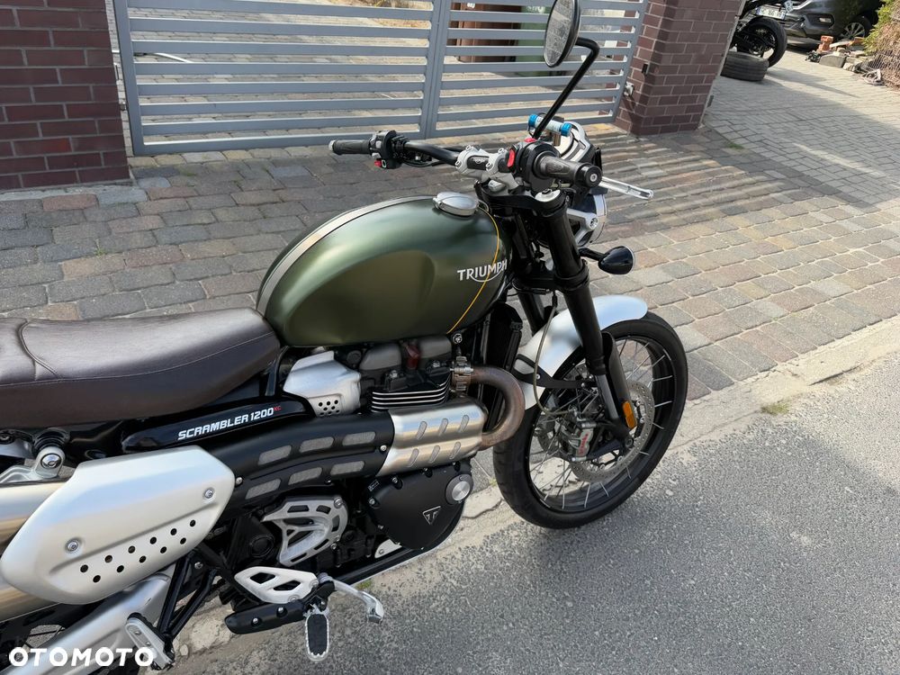 Triumph Scrambler - 30