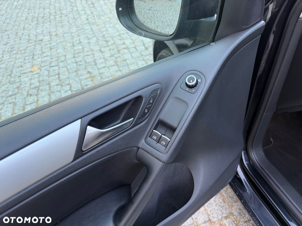Volkswagen Golf 1.4 TSI DSG Highline - 18