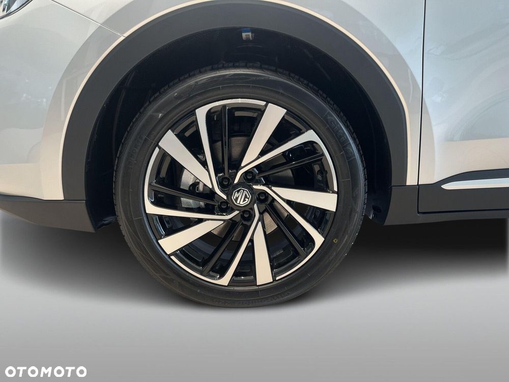 MG ZS Hybrid+ - 20