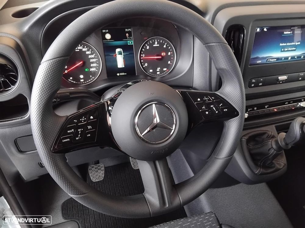 Mercedes-Benz Vito Furgão Longo 114CDI/34 - 19