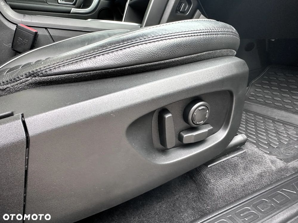 Land Rover Discovery Sport D180 R-Dynamic HSE - 28